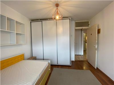 Apartament 3 camere, S 67 mp + balcon, decomandat, Gheorghieni.