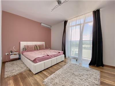 Penthouse 4 camere, S120 mp+28 mp terasa, parcare, Soporului