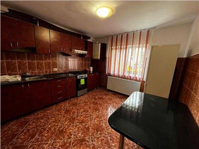 Apartament 2 camere, decomandat, mobilat, utilat, Marasti.