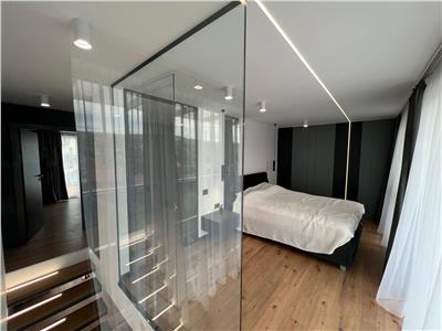 Penthouse 3 camere, S 115 mp + terasa, Semicentral.