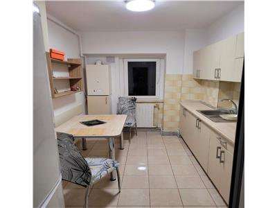 Apartament 3 camere, decomandat, mobilat, zona Ion Meșter.