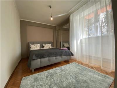 Apartament 2 camere, decomandat, mobilat, utilat, zona Iulius Mall.