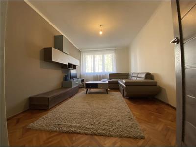 Apartament 2 camere, decomandat, mobilat, utilat, zona Iulius Mall.