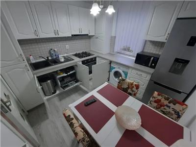 Apartament 3 camere, S 70 mp + balcon, Aleea Negoiu, Manastur.