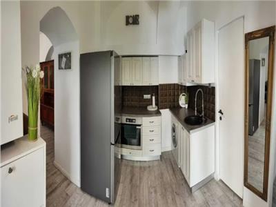 Apartament 2 camere, decomandat, Piata Muzeului, Ultracentral.