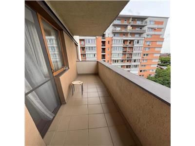 Apartament 3 camere, decomadat, S 83 mp + 2 balcoane, Str. Nasaud.