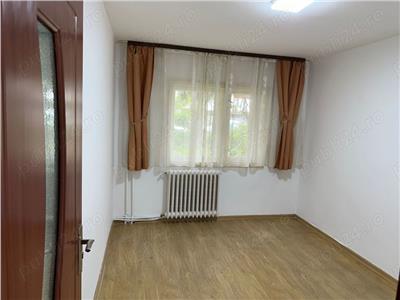 Apartament 3 camere, S 65 mp, decomandat, Zorilor.