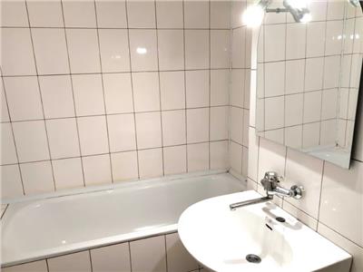 Apartament 2 camere, decomandat, S 49 mp, Piata Cipariu.