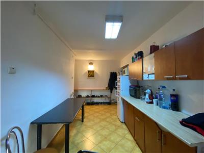 Apartament 3 camere, S 71 mp, decomandat, mobilat, Mărăști.