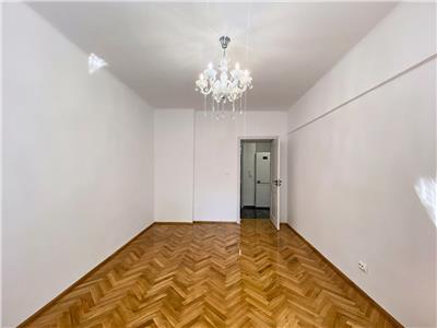 Apartament 2 camere, decomandat, recent renovat, in Vila, Gheorgheni.