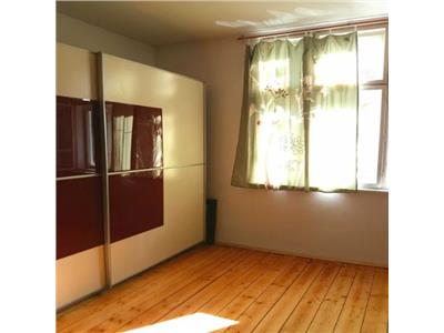 Apartament 2 camere, parcare, S 50 mp, Andrei Muresanu.