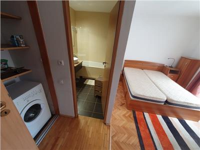 Apartament 3 camere, decomandat, mobilat, Grigorescu.