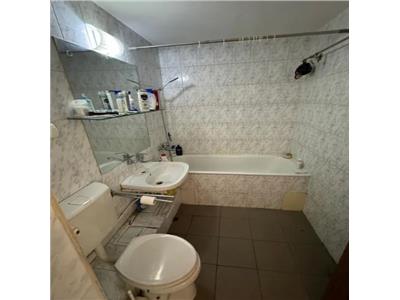 Apartament 2 camere, decomandat, mobilat, utilat, zona FSEGA.