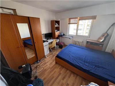 Apartament 2 camere, decomandat, mobilat, utilat, zona FSEGA.