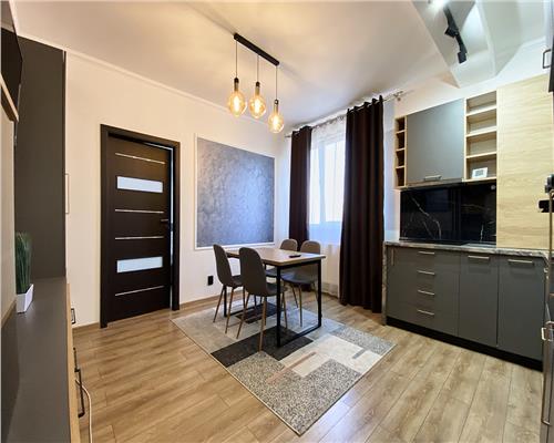 Apartament 2 camere, ultrafinisat, Horea.