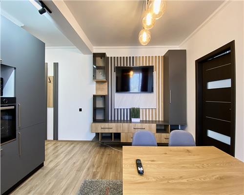 Apartament 2 camere, ultrafinisat, Horea.