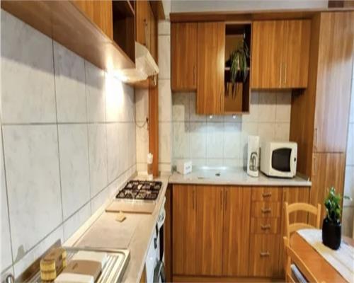 Apartament 3 camere, S 80 mp, mobilat, utilat, Semicentral.