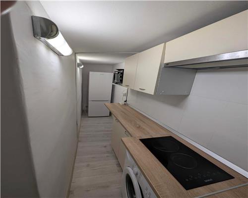 Apartament 2 camera, S 35 mp, mobilat, utilat, zona UMF.