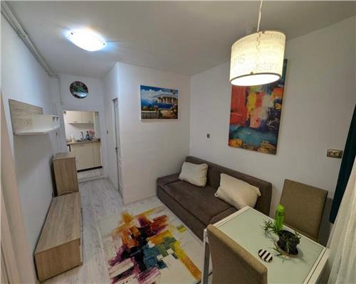 Apartament 2 camera, S- 35 mp, mobilat, utilat, zona UMF.