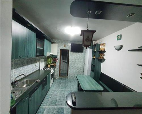 Apartament 2 camere, decomandat, mobilat, zona Big Manastur.