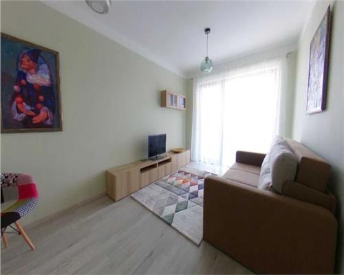 Apartament 2 camere,  decomandat, mobilat, Central.