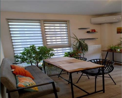 Apartament 2 camere, decomandat, mobilat, Semicentral.