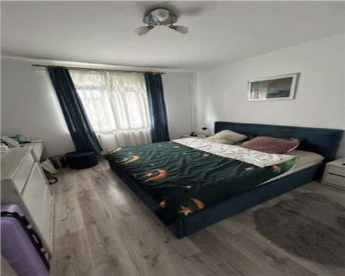 Apartament 2 camere, decomandat, zona Penny Manastur.