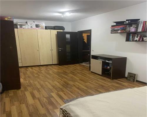 Apartament 2 camere, decomandat, mobilat, zona Marasti.