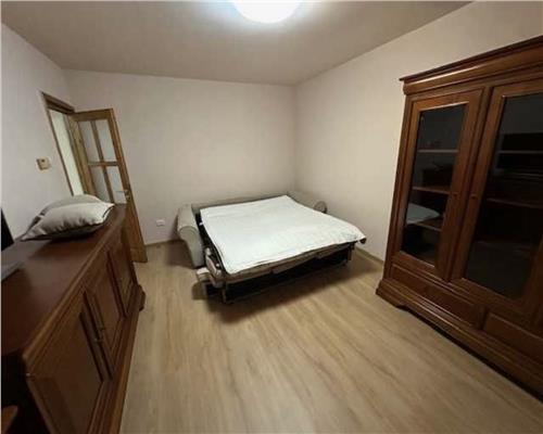 Apartament 3 camere, decomandat, mobilat, utilat, Aurel Vlaicu.