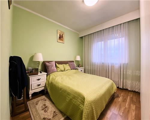 Apartament 3 camere, S75mp+5mp balcon, decomandat, Bucuresti.