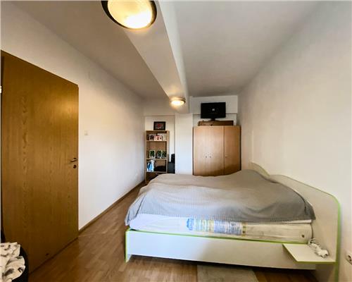 Apartament 2 camere, S62mp+8mp. balcon, mobilat, str. Bucuresti