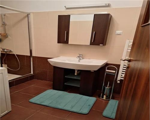 Apartament 2 camere, deomandat, mobilat, zona Golden Tulip.