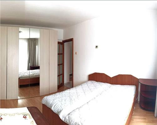 Apartament 3 camere, decomandat, mobilat, utilat, Intre Lacuri.