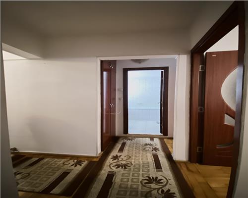 Apartament 4 camere decomandat, 2 bai, str. Gorunului