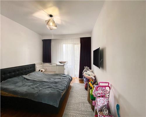 Apartament 2 camere, S57mp+10 mp, ultrafinisat, parcare, Borhanci.