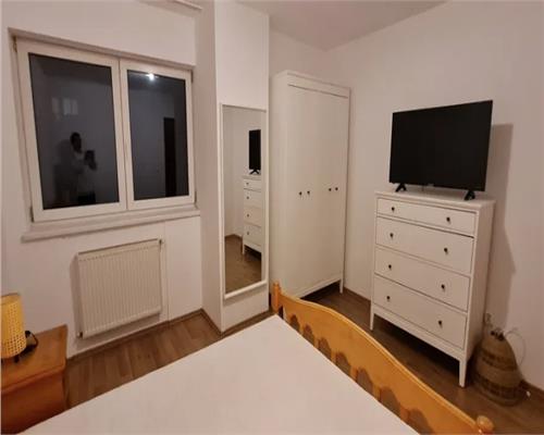 Apartament 2 camere, S 80 mp, decomandat, Borhanci.,