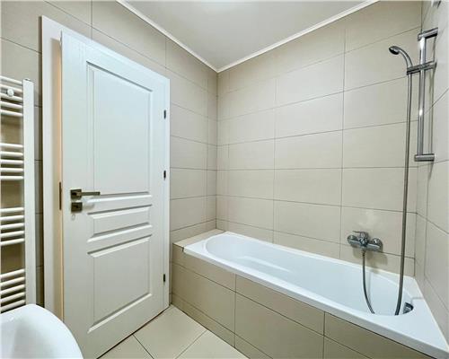 Apartament 2 camere, decomandat, zona BMW Centru.