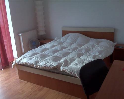 Apartament 2 camere, decomandat, mobilat, Central.