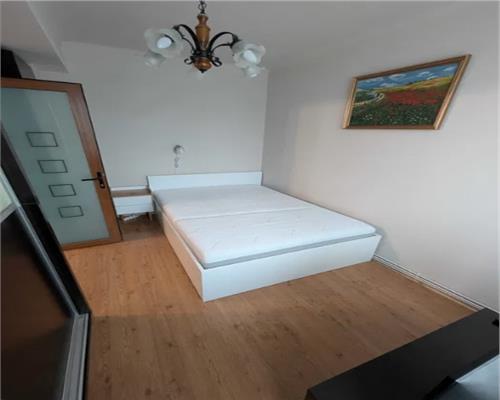 Apartament 2 camere, mobilat, utilat, zona Pta Mihai Viteazul.