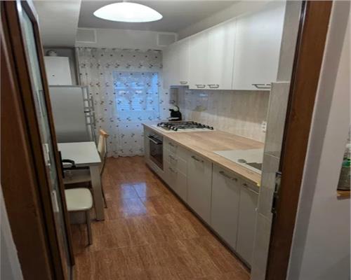 Apartament 2 camere, mobilat, utilat, zona Pta Mihai Viteazul.