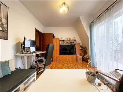 Apartament 2 camere, decomandat, mobilat, str. Ploie?ti.