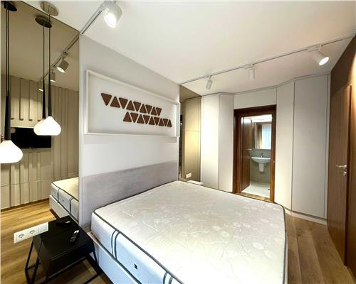 Apartament 3 camere, superfinisat, bloc nou, parcare, Iulius Mall.