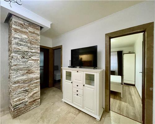 Apartament 3 camere, S 80 mp, mobilat, utilat, Între Lacuri.