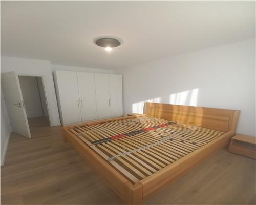 Apartament 3 camere, S 77 mp, Europa.