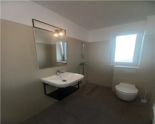 Apartament 3 camere, S 77 mp, Europa.