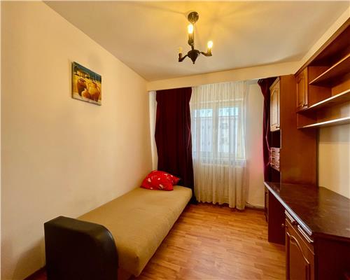 Apartament 3 camere, decomandat, mobilat, zona The Office.