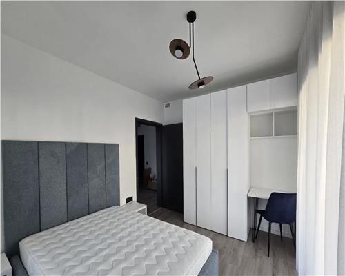 Apartament 3 camere, prima inchiriere, mobilat, zona Garii.