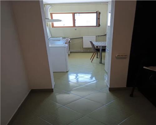 Apartament 2 camere, decomandat, zona Pta Flora.